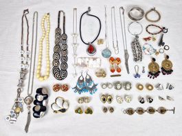 Grosses Schmuck Konvolut 46 Stk.