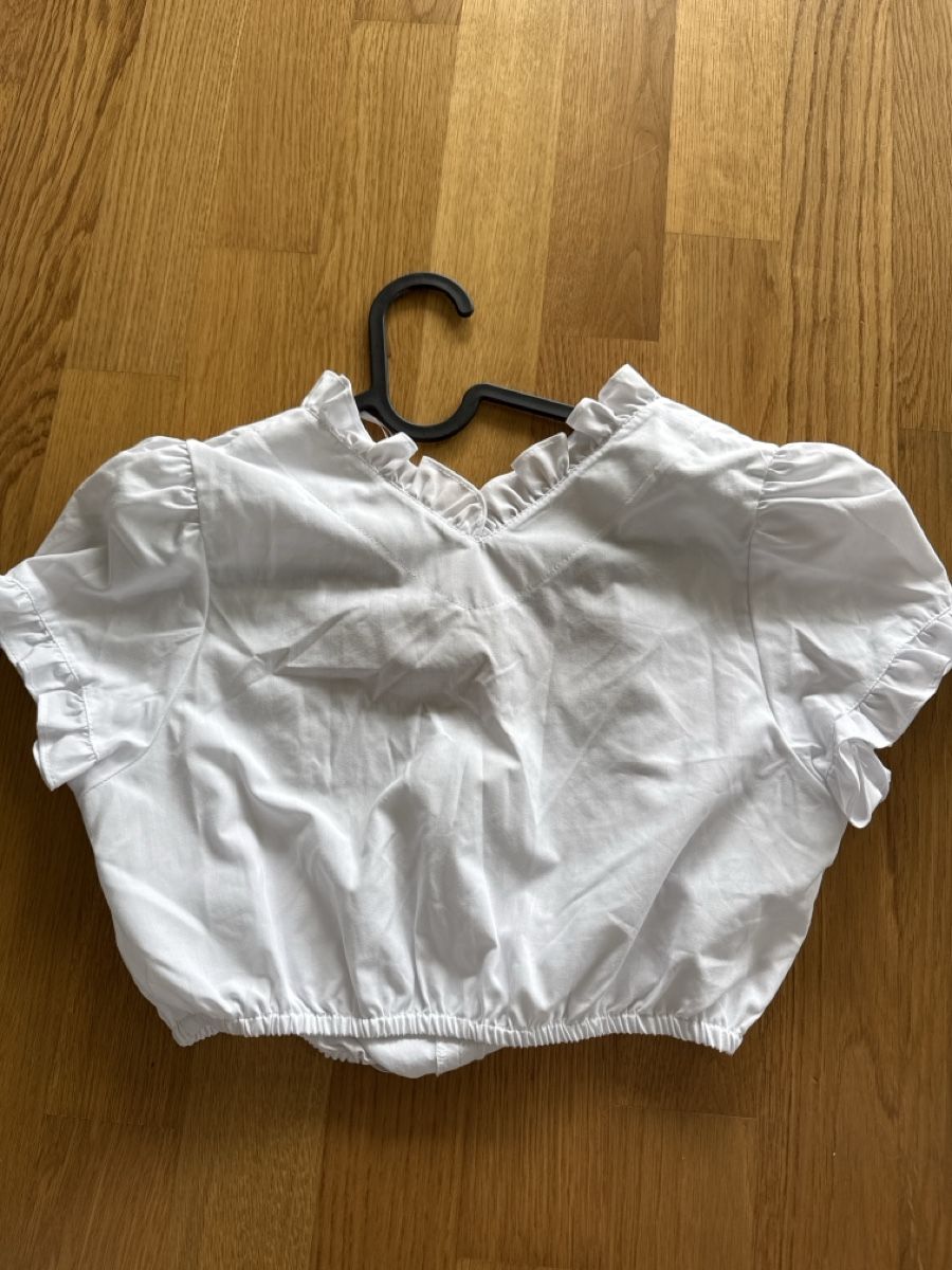 Krüger Camicette: Weisse Trachtenbluse mit Rüschen, Gr. 36 – Nuovo (secondo la descrizione) da Lyss venduto da Ledina123 2