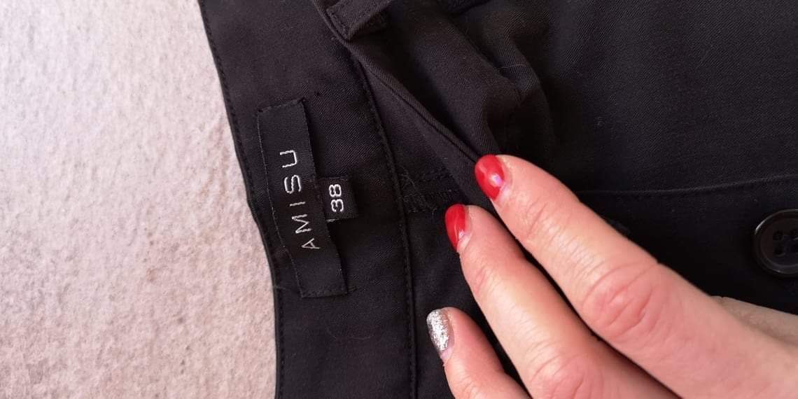 Pantaloni: Hose Amisu 38 – Usato da Minusio venduto da liam04 1