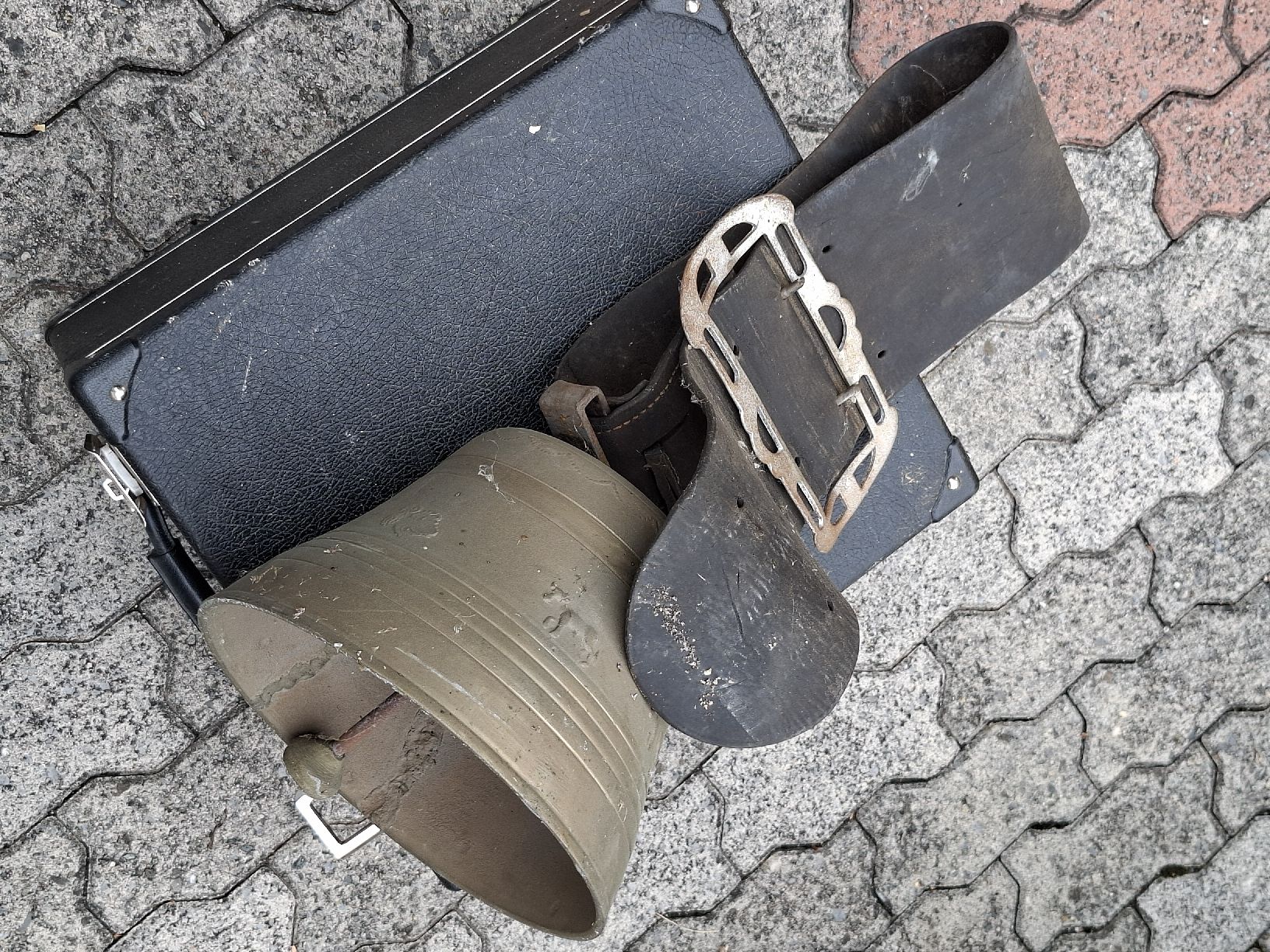 Campanacci mucche: belle cloche a vendre – Usato da Villeneuve venduto da BibiVintage