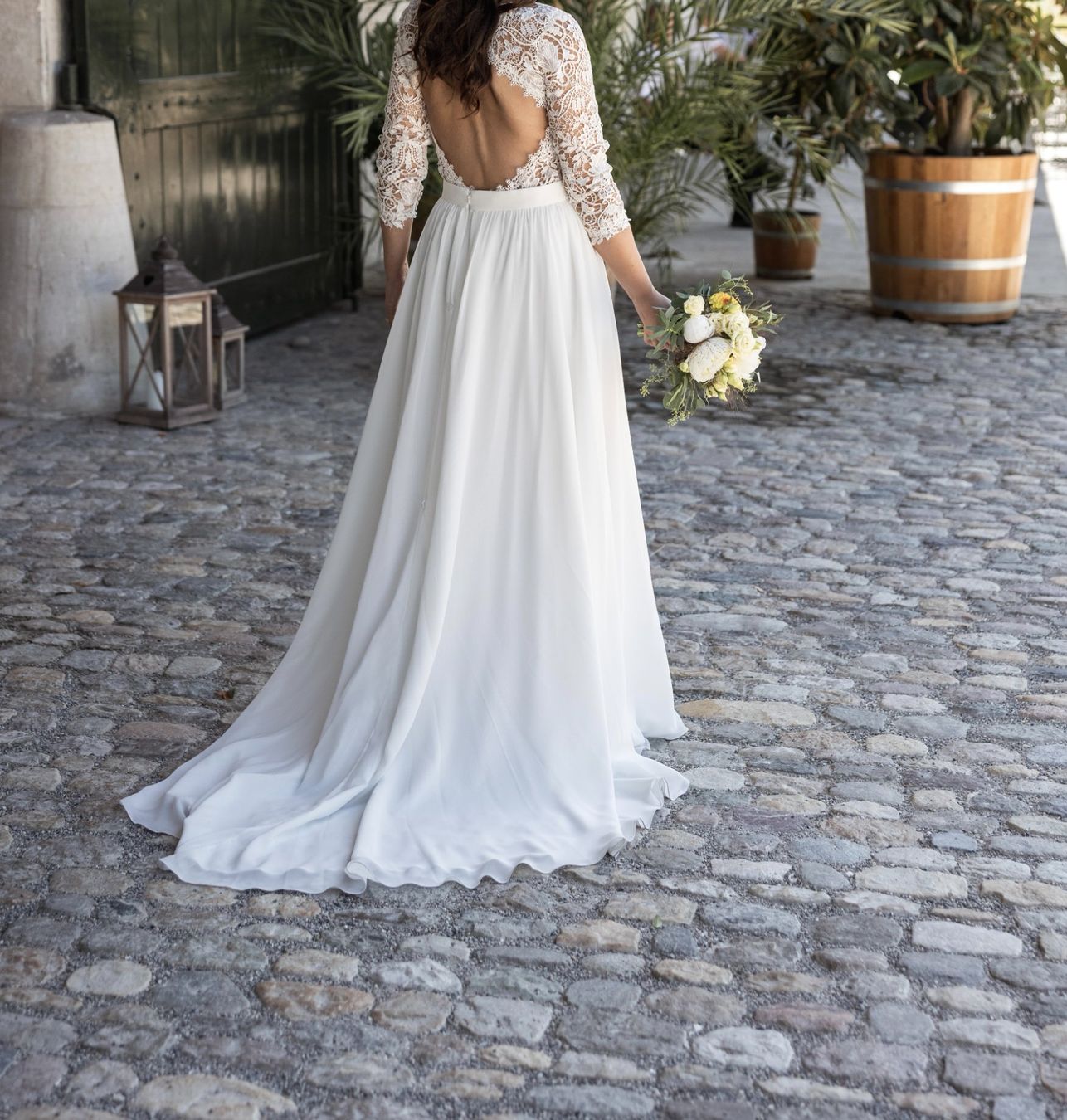 Robes: Secondhand Zweiteiler, Grösse 36-38 – D'occasion à Brunnen par Herzig-Brautmode 2
