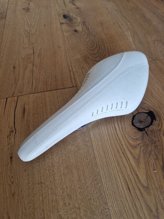 Selle Vélo Fizik Wing Flex Blanche - Arione Vintage Années 90 - Fabriquée Au Japon