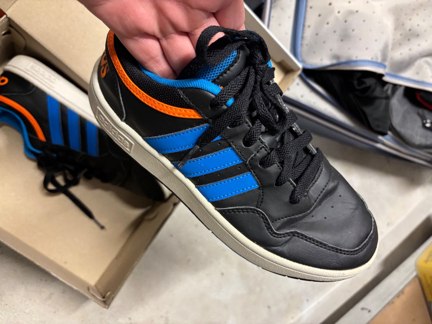 Scarpe da uomo: 3 chassurres parfait 37,36,35.5 – Usato da Neuchatel venduto da UMY 1