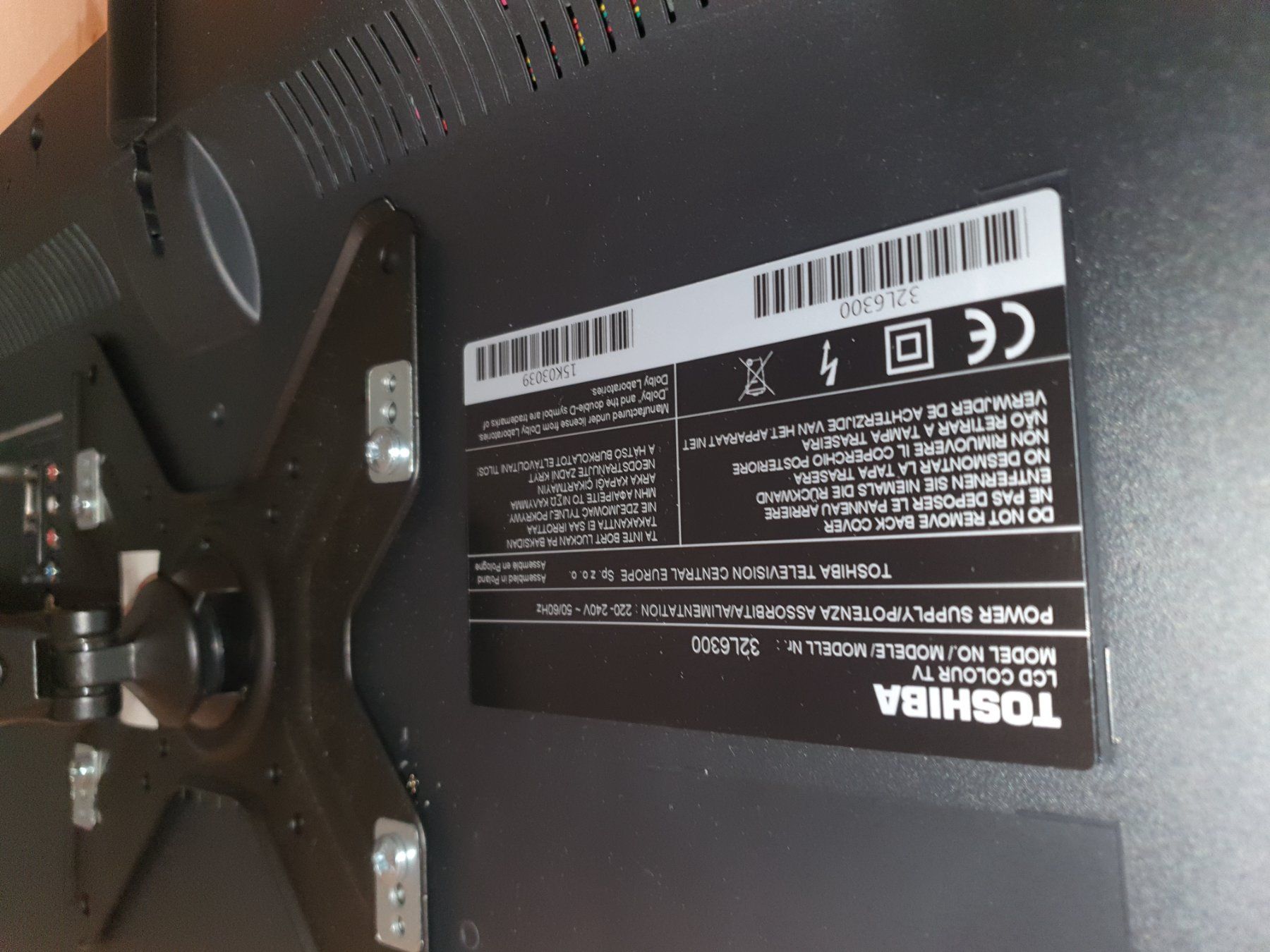 Toshiba Televisori: LCD Fernseher – Usato da Seuzach venduto da Intruder7 1