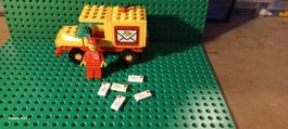 La jeep du facteur Lego
