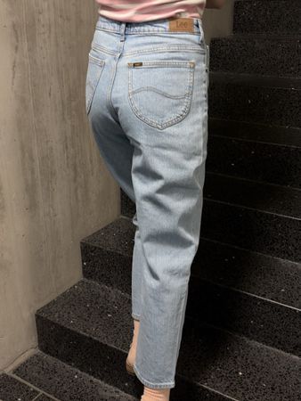 LEE JEANS W28/L31 (36/38)
