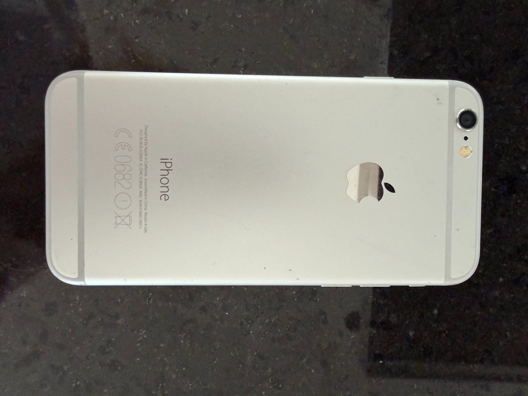 Apple Handys / Smartphones: I- phone SE2020 – Gebraucht aus Lachen SZ von cacatuda 2