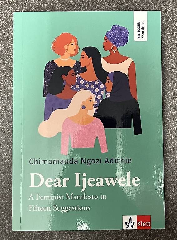 Libri: Dear Ijeawele – Usato da Basel venduto da Ilakija.mo