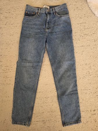 Jean Mom Mango bleu taille 36 - très bon état