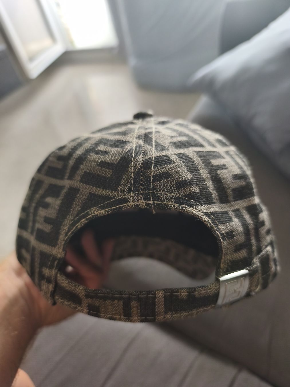 Fendi Chapeaux, bonnets & casquettes: casquette fendi – Neuf avec emballage d'origine à Nyon par ala_nxh5 1