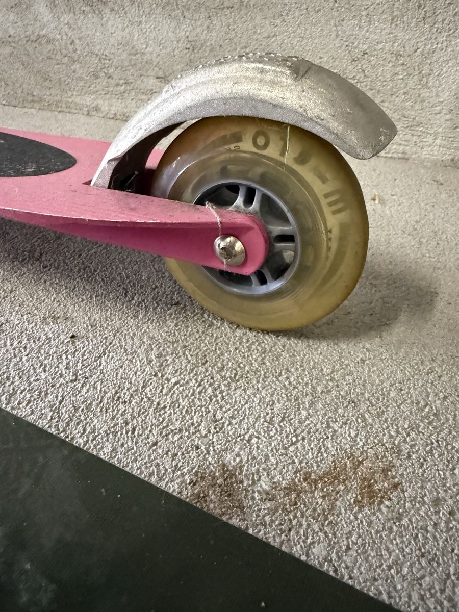 Scooter: 2 Micro Scooter Set silber und rosa gebraucht – Usato da Flüelen venduto da therealyannic 2