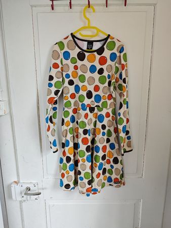 Kleid von Villervalla Gr 146 