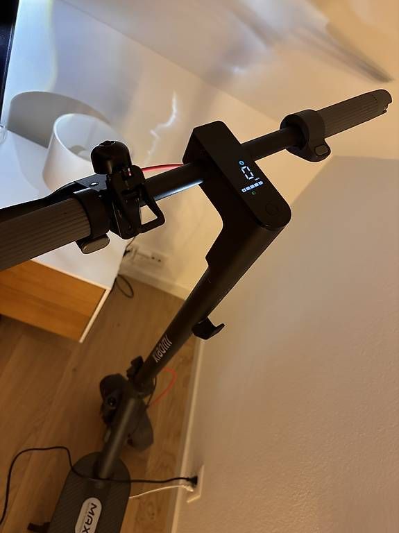Kickboard: Trottinette électrique  – Nuovo e nell'imballaggio originale da Echallens venduto da giu_yc9x 2