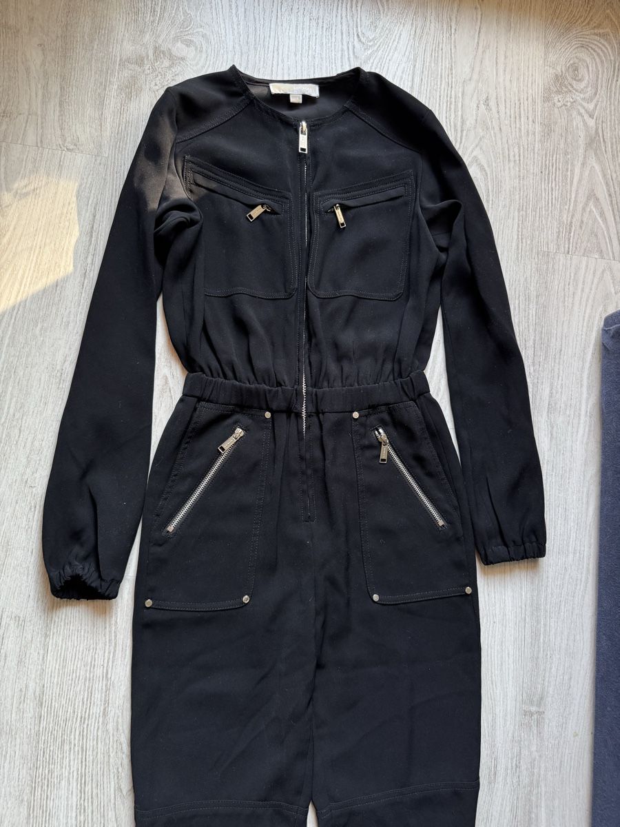 Michael Kors Tute: Michael Kors Black Jumpsuit - XXS Stylish & Versatile – Nuovo (secondo la descrizione) da Lausanne venduto da ama_ykl2