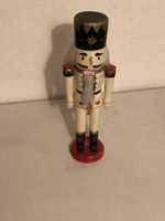 Nussknacker Soldat Dekoration gebraucht Holz Bemalt