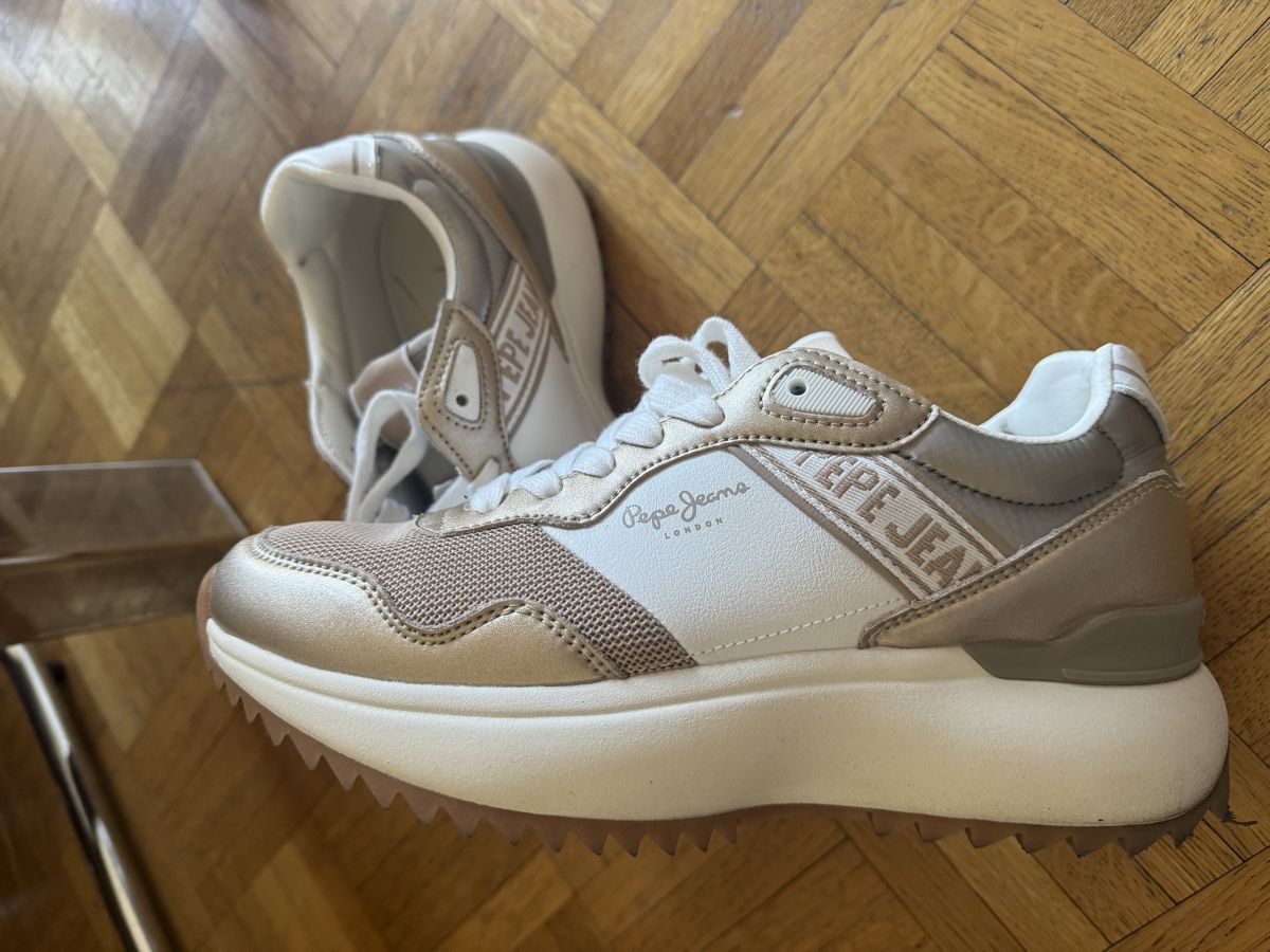 Damenschuhe: Basket – Gebraucht aus Choëx von nad_x9m5 1