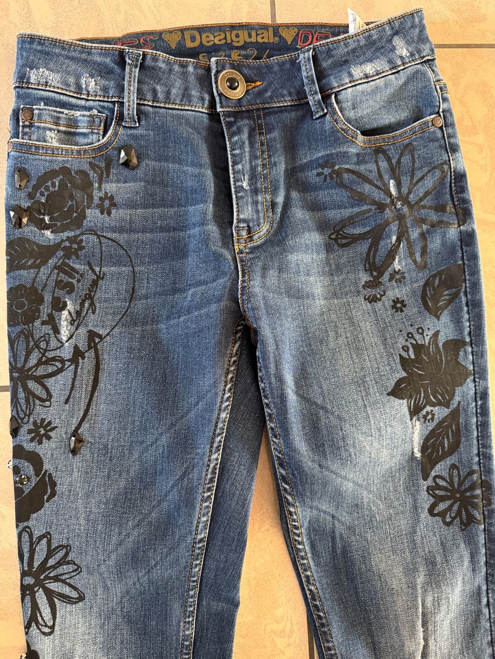 Desigual Jeans: Desigual Jeans in Grösse 26 – Usato da Thun venduto da THX-Tech 1