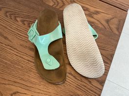Mintgrüne Sommersandalen Gr. 40, Zehentrenner
