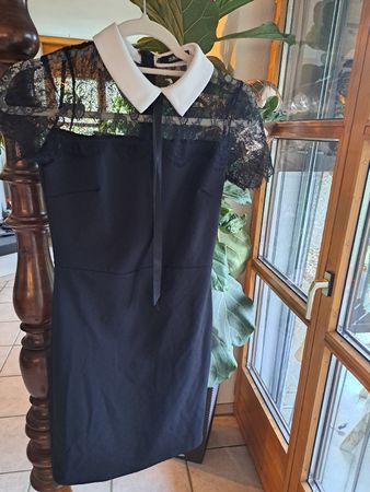 Schickes, schwarzes Spitzenkleid mit Kragen, Grösse 36