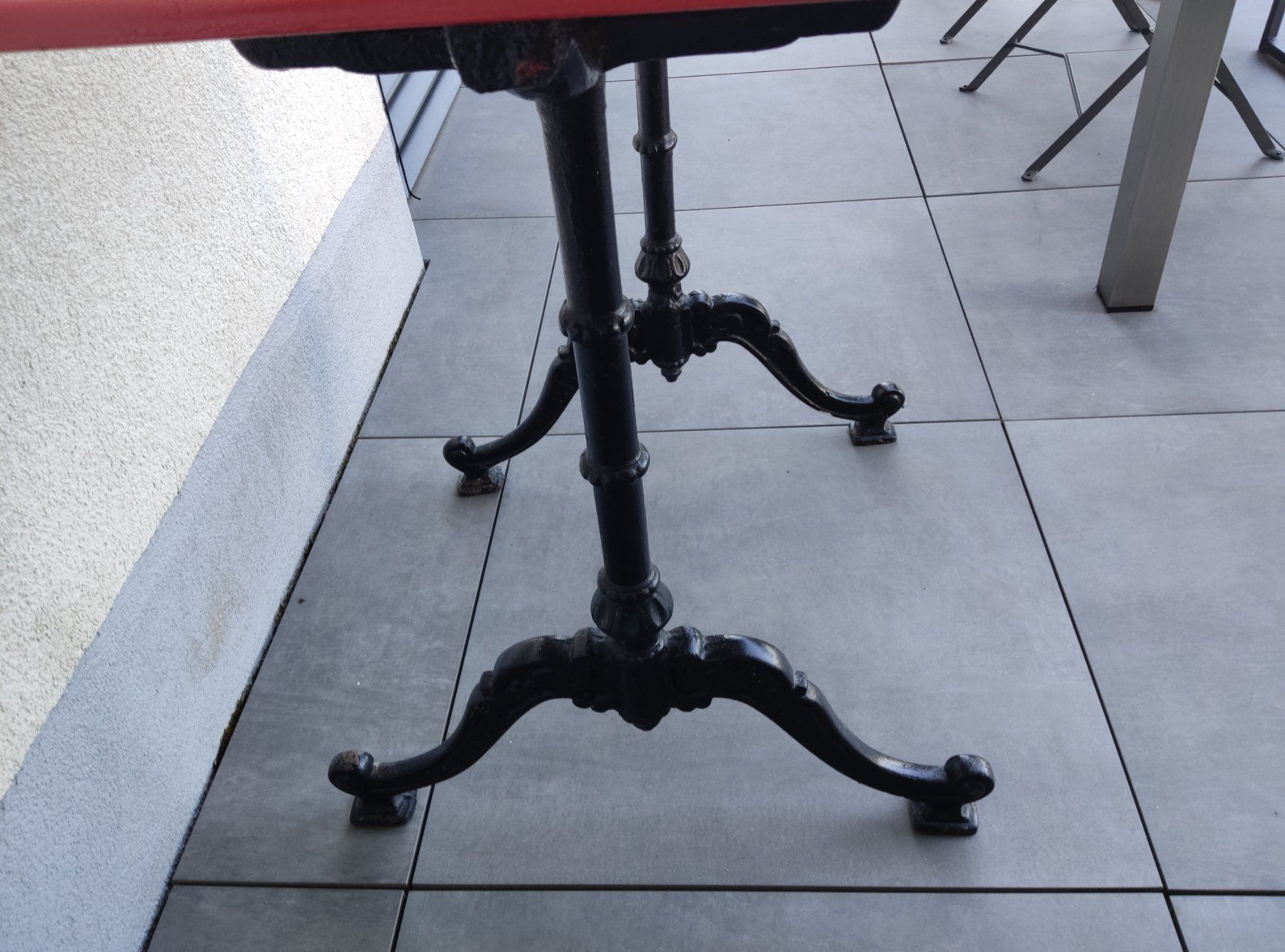 Tavoli: Table ancienne de bistrot – Usato da Vicques venduto da prairie0809 2