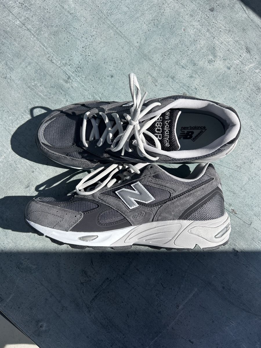 New Balance Scarpe da uomo: New balance 880 R – Nuovo (secondo la descrizione) da Versoix venduto da mat_22qv 2