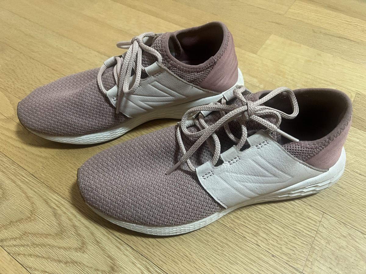 New Balance Scarpe da donna: New Balance Sneaker, Grösse 41.5 – Usato da Stetten AG venduto da Kerstin_W 1