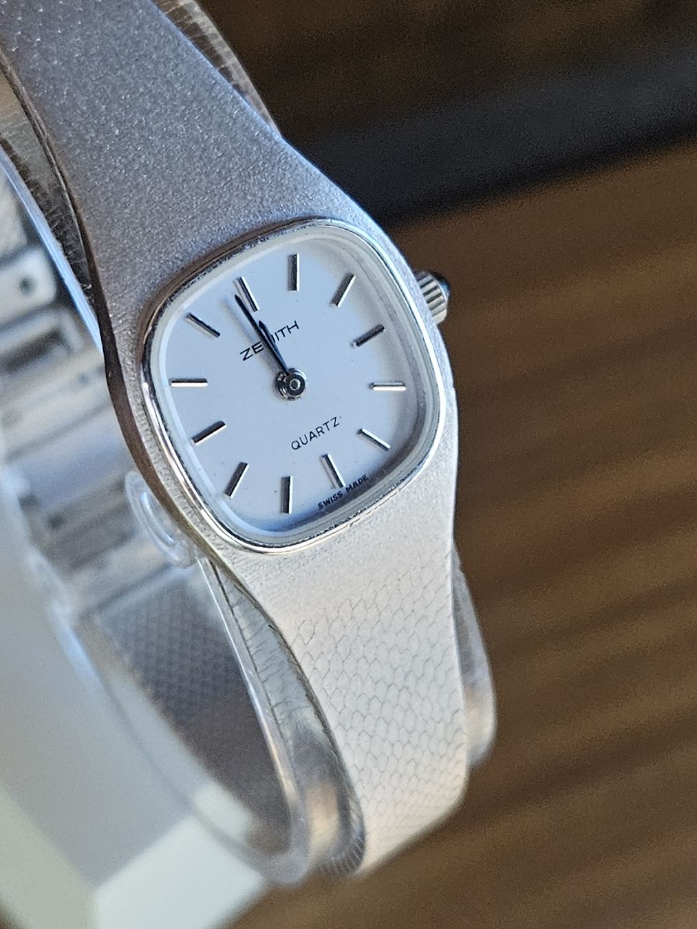 Zenith Montres: Zenith Damenuhr 19mm – D'occasion à Flamatt par pie_f9zm 1