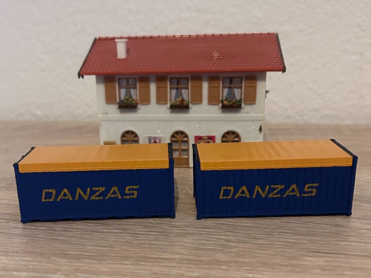Danzas Modellini di ferrovie: Danzas Container 2 Stück – Usato da Goldach venduto da Manyro55