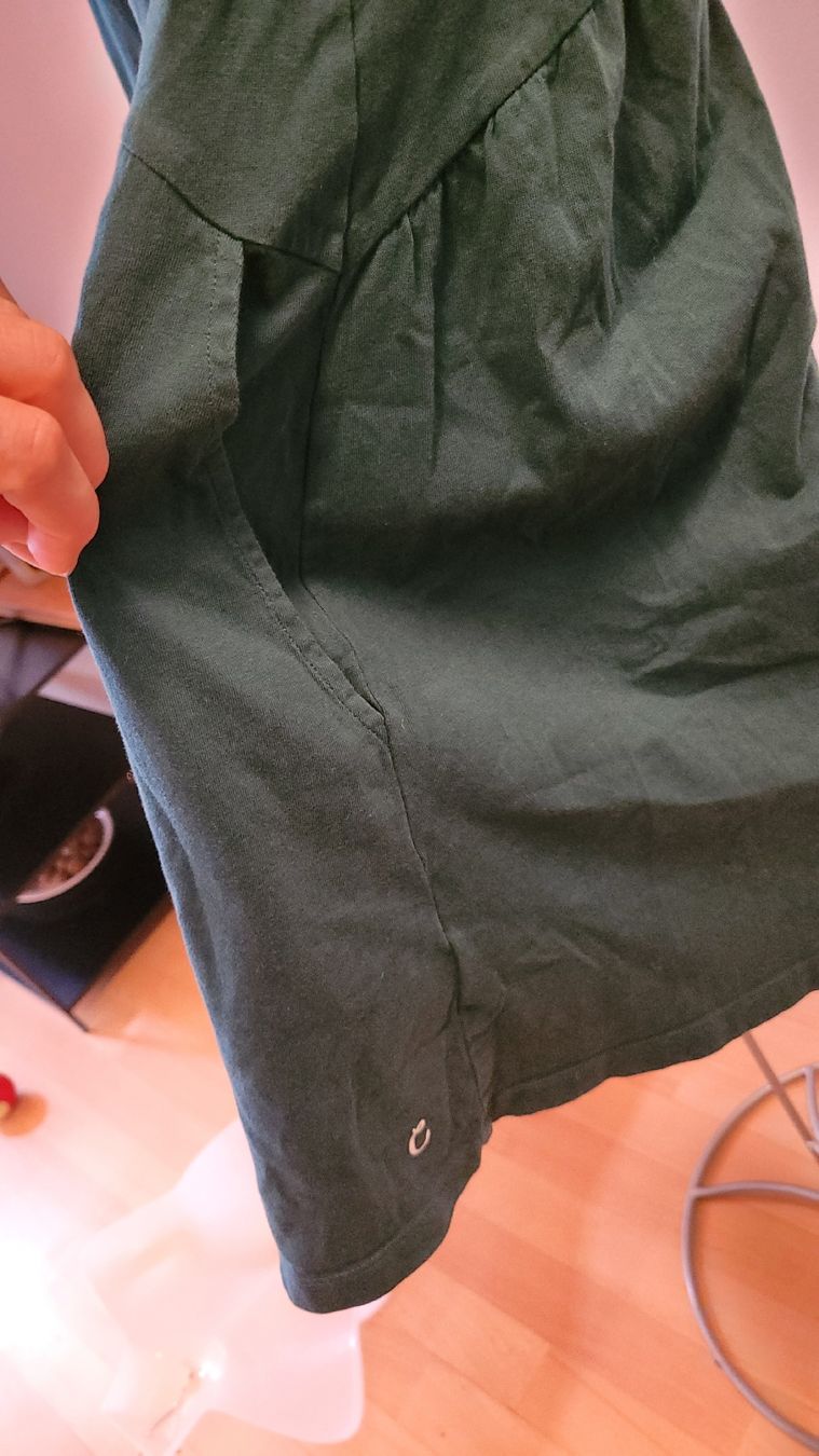 Robes: Damen Kleid Campus dunkelgrün Umstandsmode oder Freizeit  – D'occasion à Horgenberg par Klatschmohnmaria 3