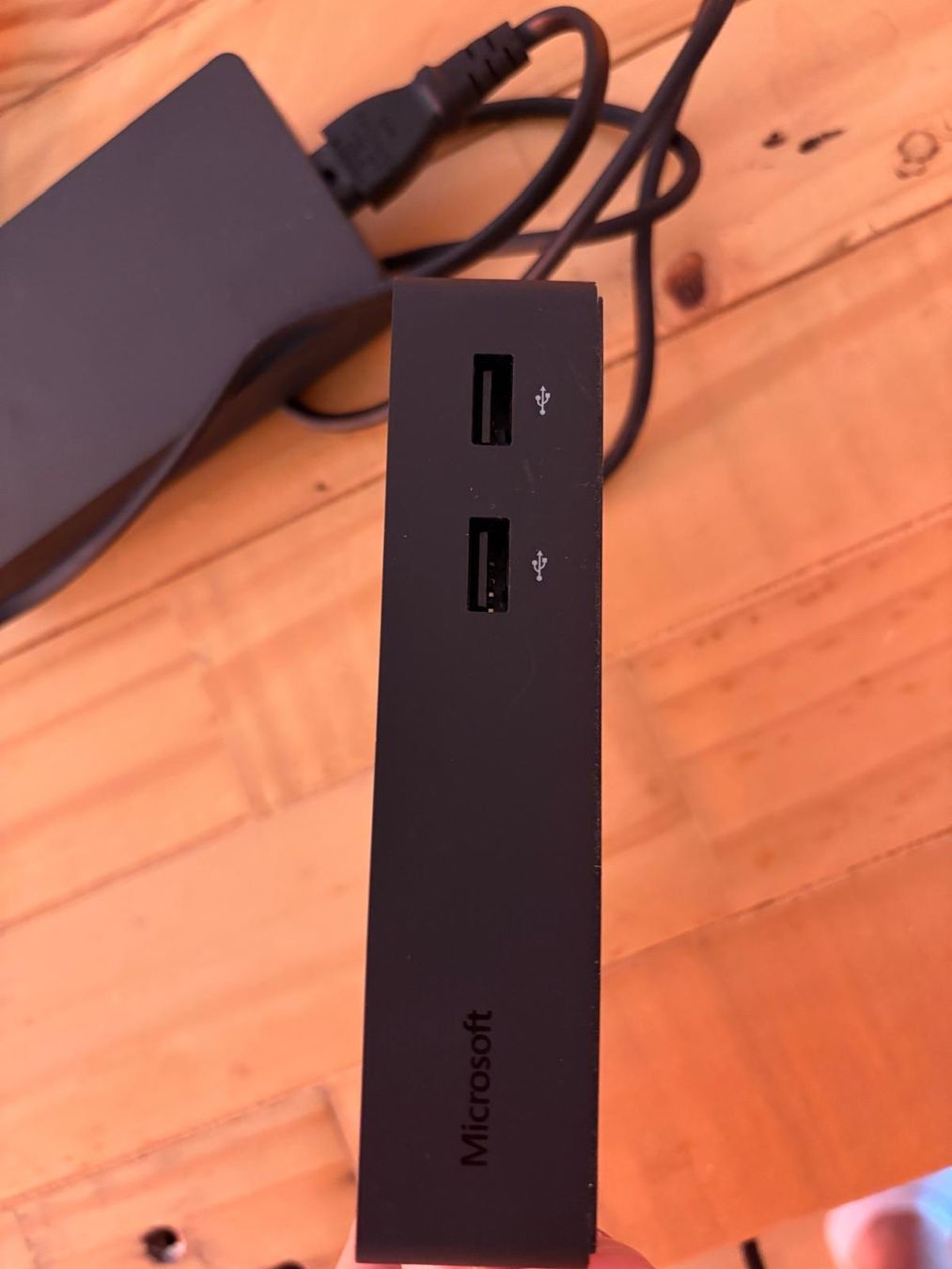 Microsoft Docking station: Microsoft Surface Dock Netzteil mit Kabel guter Zustand – Usato da Bern venduto da sar_2q9n 2