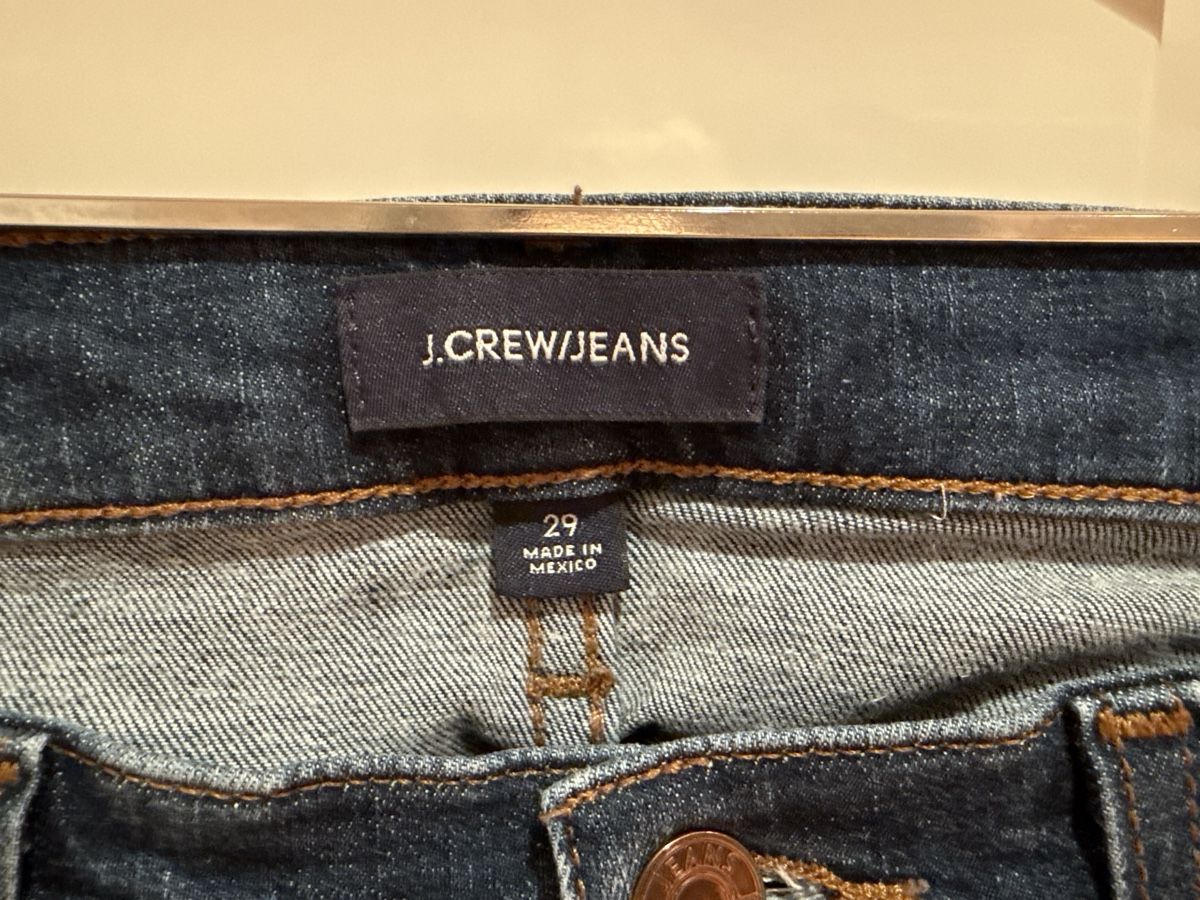 J.Crew Jeans: Dunkelblaue Jeans, Grösse 29 – Nuovo (secondo la descrizione) da Meggen venduto da BertaundAnton 2