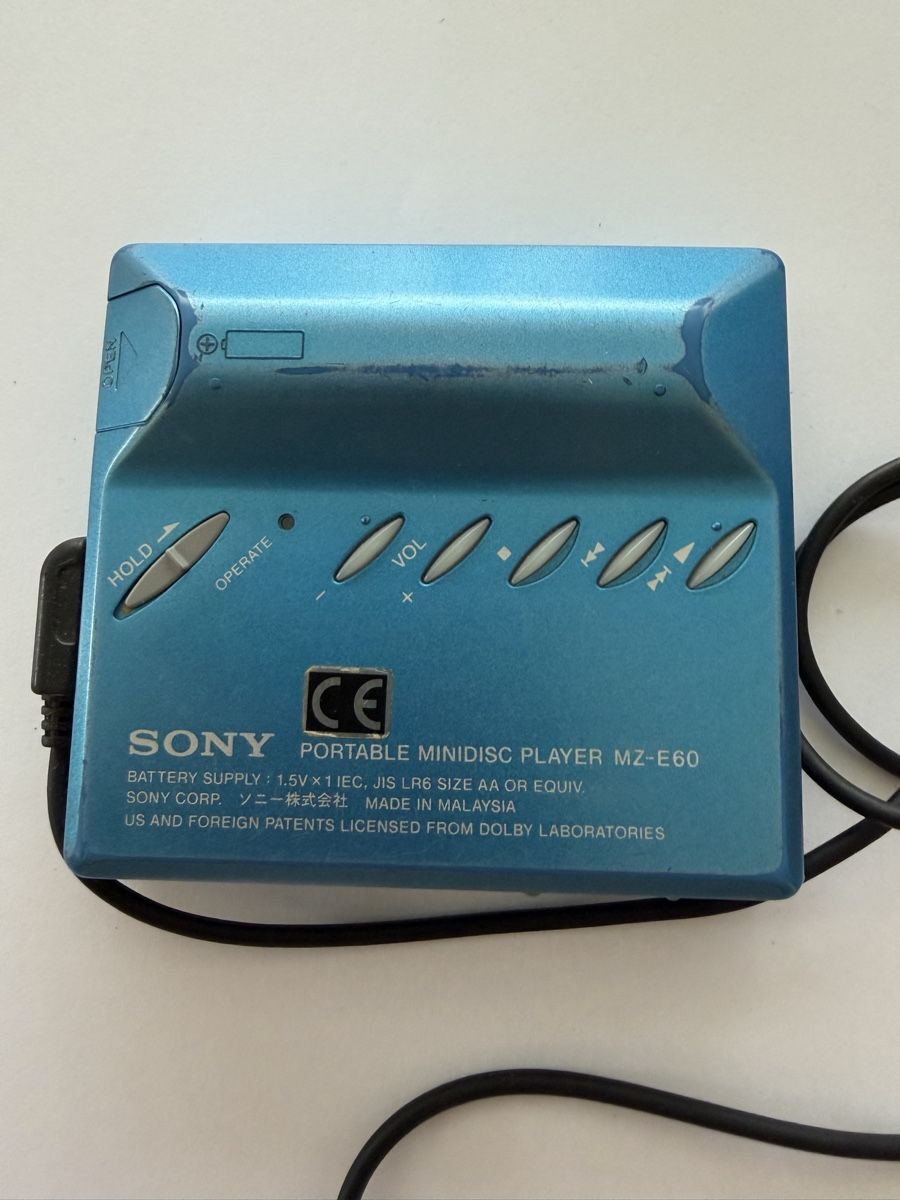 Sony Minidisques: lecteur Sony MD Walkman MZ-E60 – D'occasion à Echallens par JAR69 1