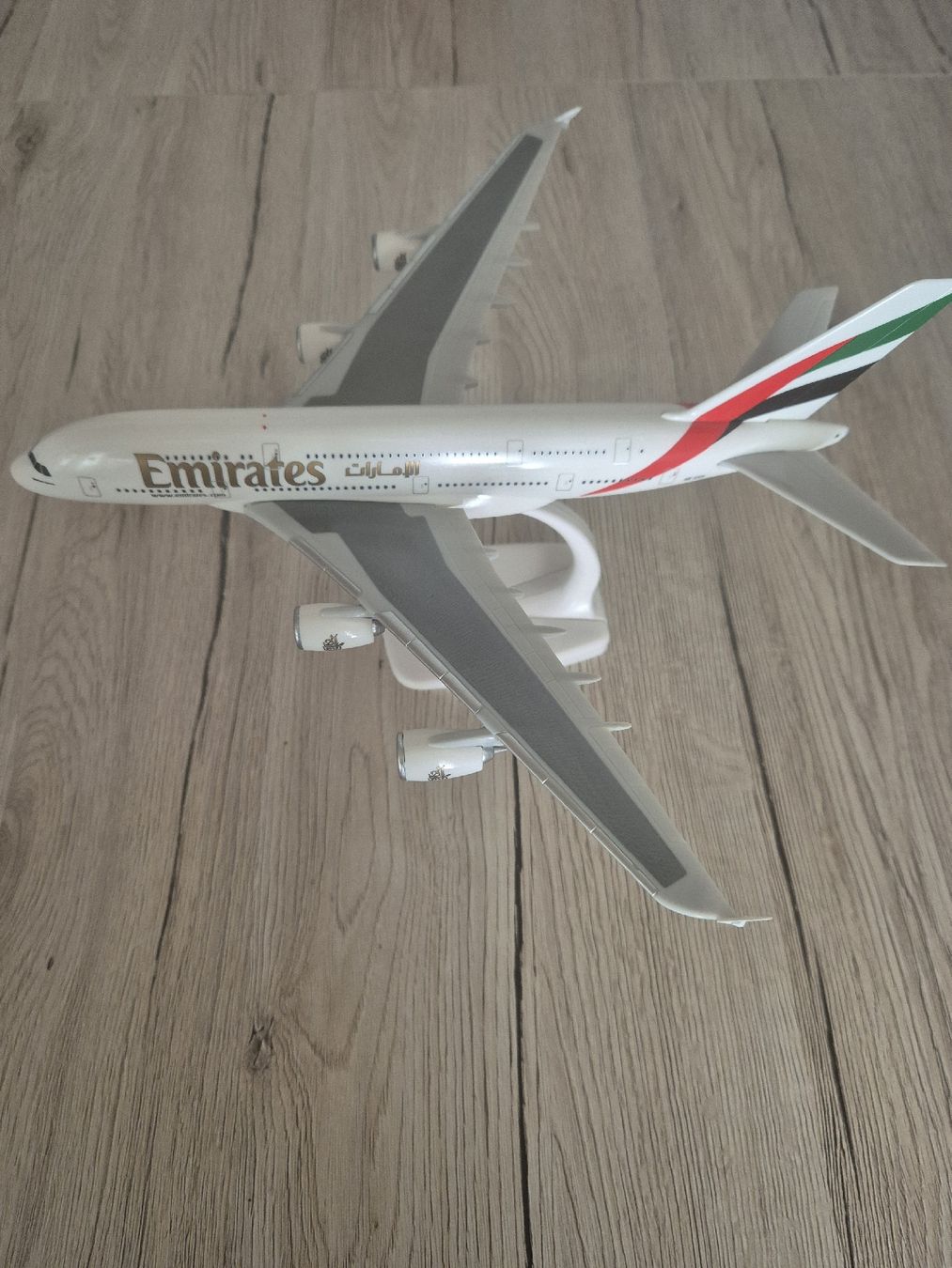 Airbus Kit di modellismo & Modellini statici: EMIRATES A380 1:250 – Nuovo (secondo la descrizione) da St Gallen venduto da nelsonr01 4