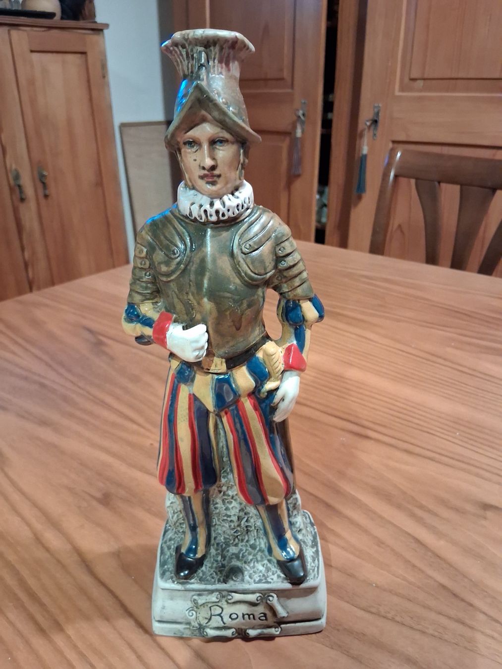 Figuren: Statue Schweizer Gardist – Gebraucht aus Lengnau von robinie02
