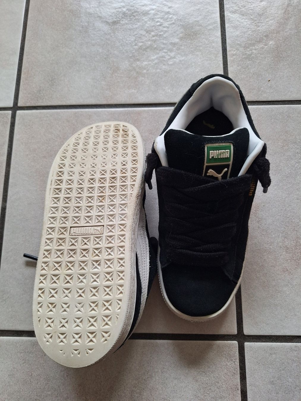 Puma Scarpe da uomo: Puma Sneaker schwarz, Grösse 39 / Gebraucht – Usato da Altendorf venduto da Tschaessi 2