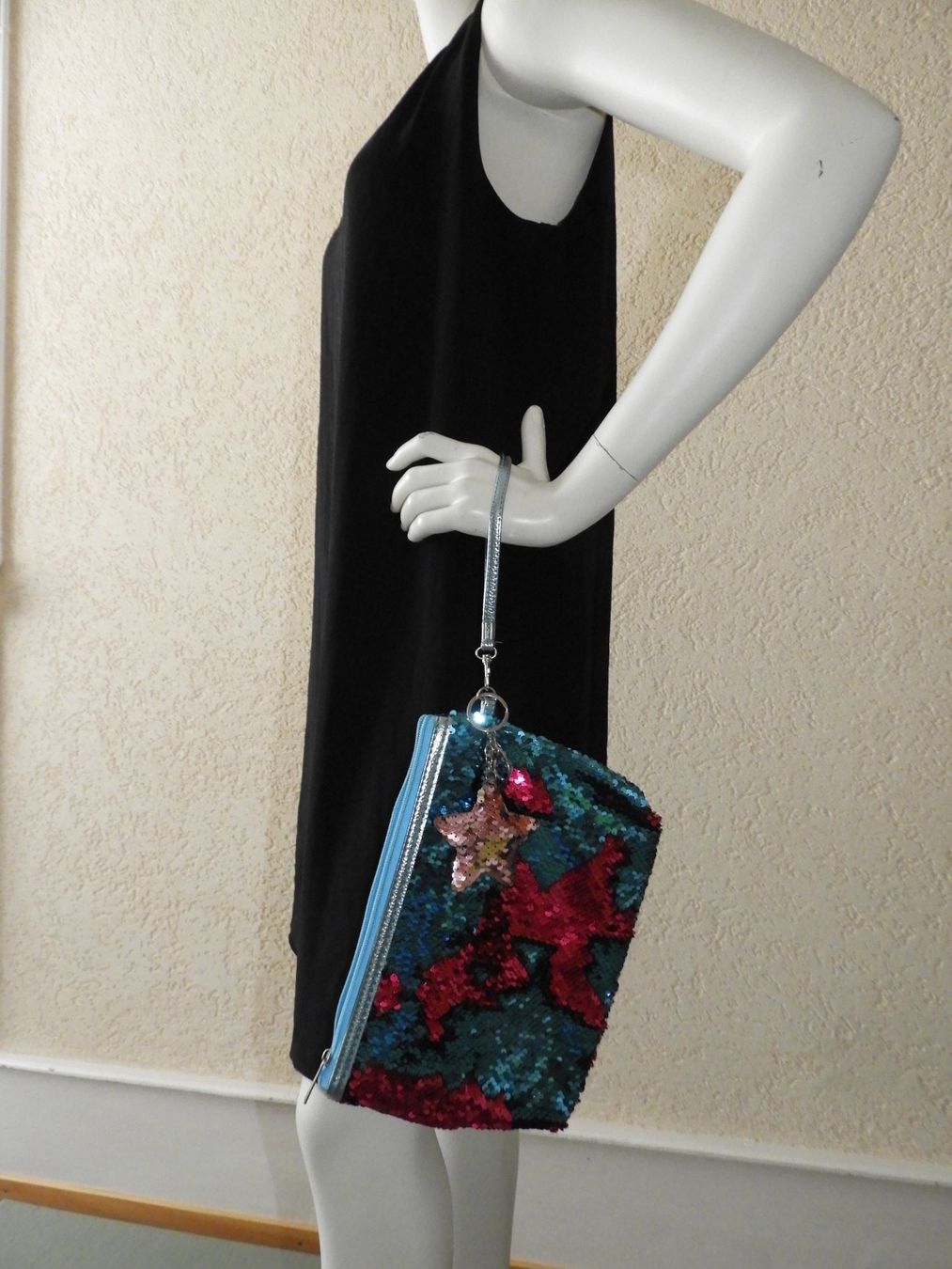 Borse & Zaini: Trousse/Sac à paillettes , NEUF! – Nuovo (secondo la descrizione) da Dombresson venduto da sev_bsb8 6