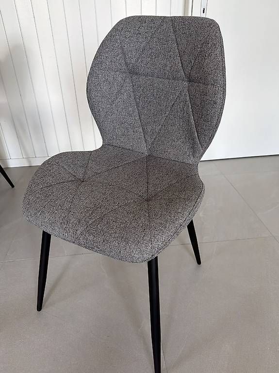 Chaises: Stuhl – D'occasion à Heitenried par Daniekilchoer