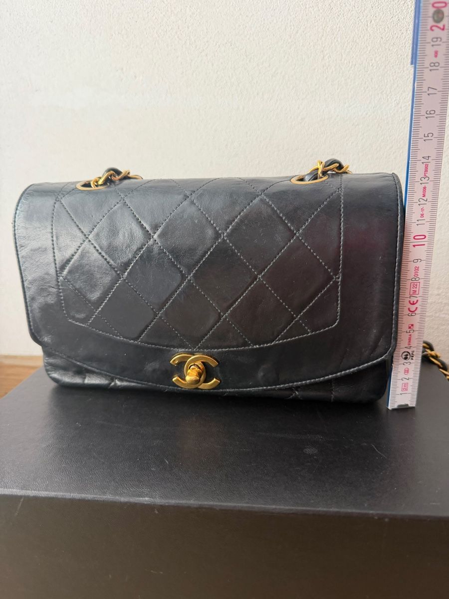 Chanel Borse da donna: Chanel Lambskin Leather 🪪Cod – Usato da Münchenstein venduto da watchpatrol 5