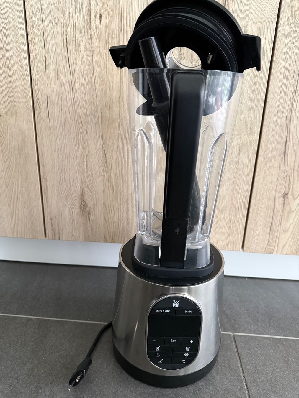 WMF Küchengeräte: Mixer Kult Pro WMF – Gebraucht aus Wittenwil von tabaskus