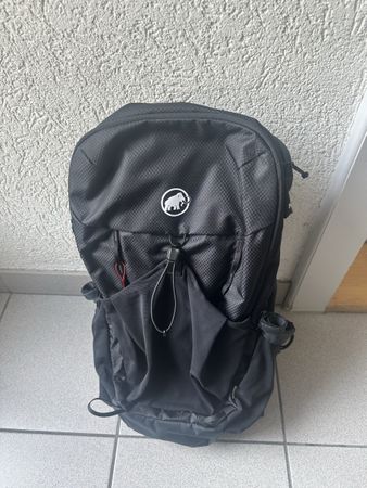 Sac à dos randonnée noir Mammut Ducan 22 Women 22L