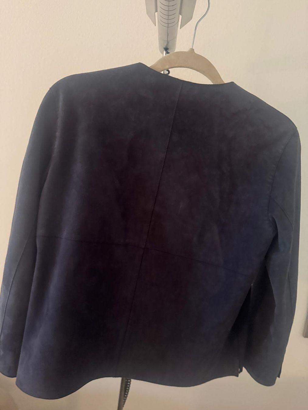 Max Mara Jacken: Weekend Max Mara Wildleder Jacke, Dunkelblau, Gr. 38 – Neu (gemäss Beschreibung) aus Zürich von dub_tj95 2