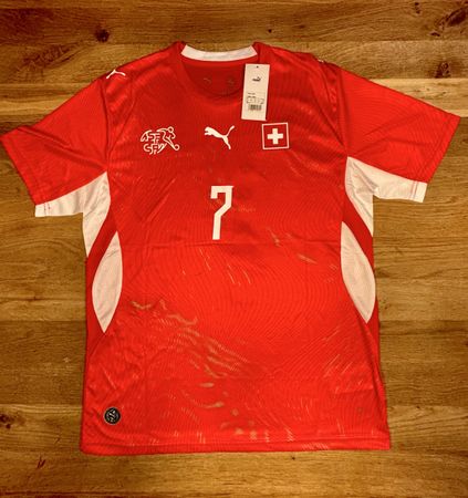 Fussball Trikot Schweiz / Nr. 7 EMBOLO / L