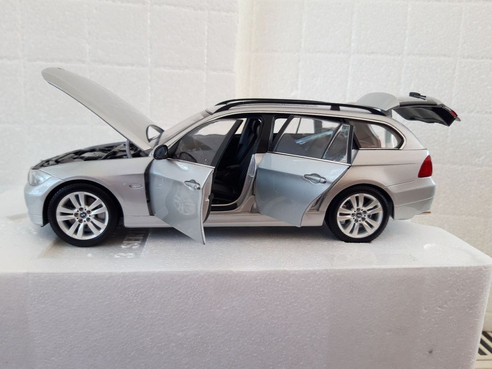 BMW 330i Touring E91 1:18 | Kaufen auf Ricardo