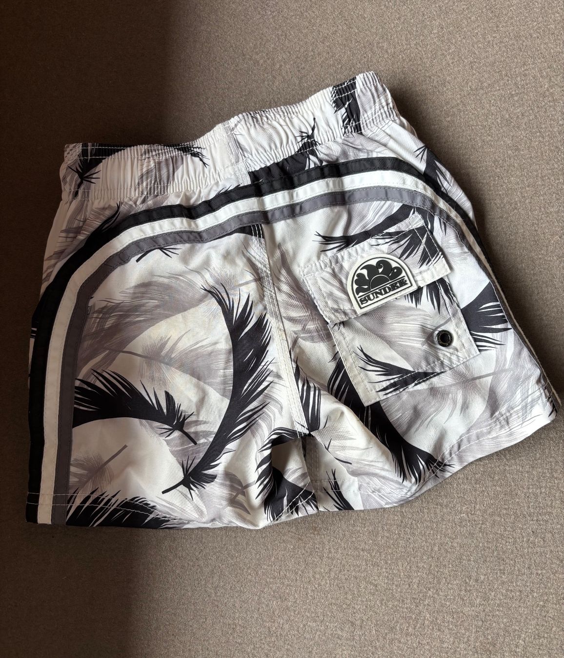 Badehosen: Sundek Badehose weiss-schwarz 6 – Gebraucht aus Bennau von Fury3