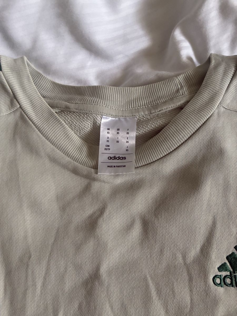 Adidas Maglioni & Felpe: adidas sweatshirt – Usato da Zürich venduto da Sergio.BR 1