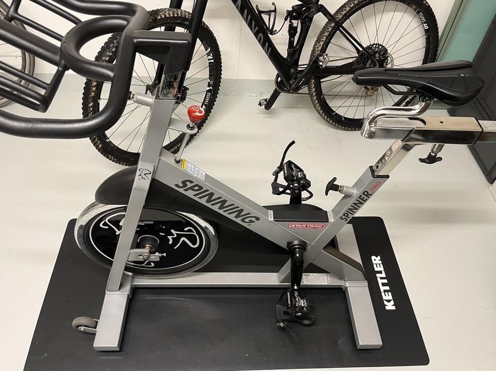 Star-Trac Spinner Pro…. Indoorbike (Gebraucht) in muhen für CHF 105 ...