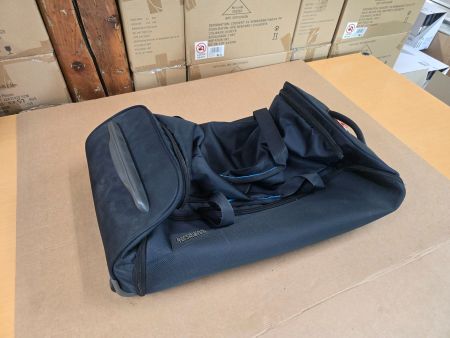 neuwertiger American Tourist Koffer 73x42x34cm ab 1.-