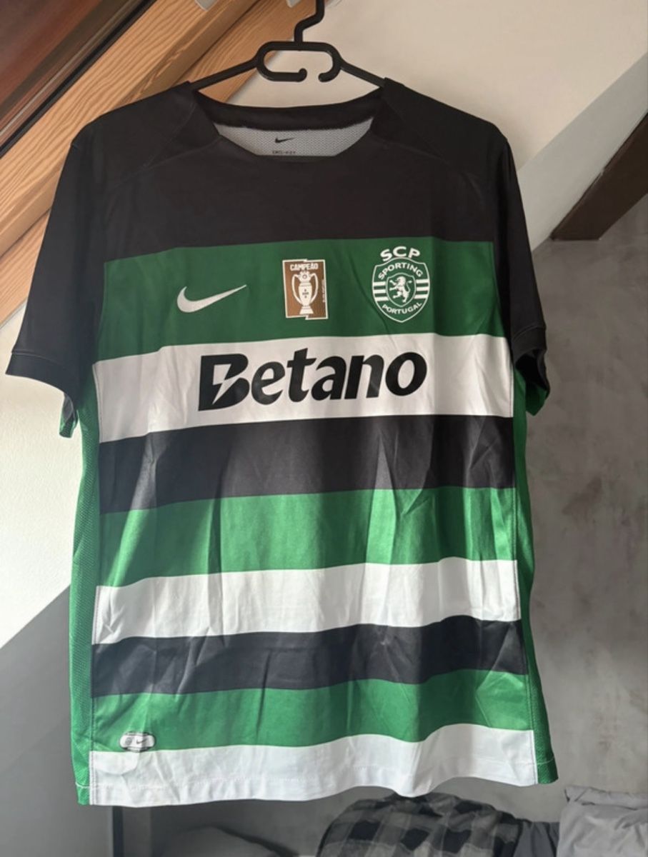 Nike Canottiere & Pantaloni: Maillot Sporting - Domicile 24/25 ( Patch Champion)  – Usato da Renens VD venduto da Sashamllr