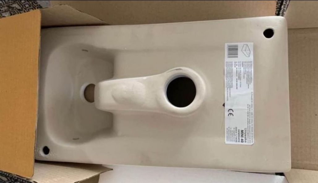 Lavabi & lavandini: Lavabo Waschbecken Keramik – Nuovo e nell'imballaggio originale da Oberlunkhofen venduto da Pearl2022 3
