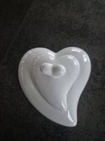 Romantische Herz-Keramik Dose, weiss, Top Zustand
